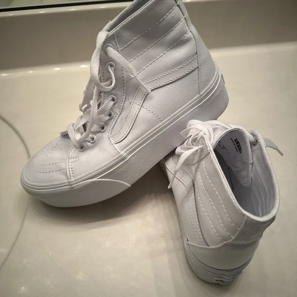 Vans Women's White High-Top Platform Sneakers - Picture 2 of 7